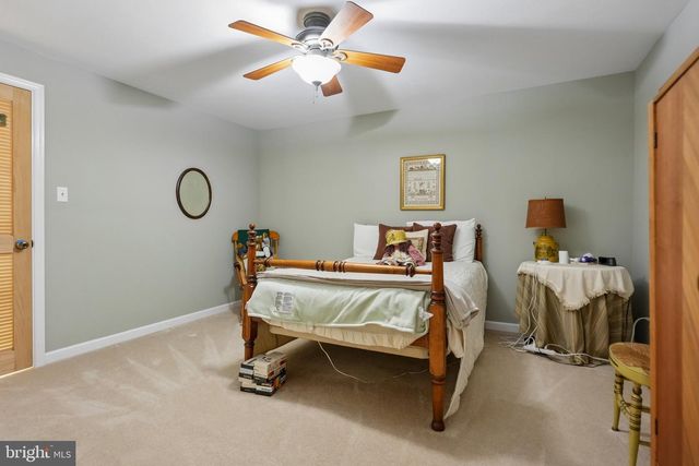 3303-A CHADBURY RD, Mount Laurel, NJ 08054
