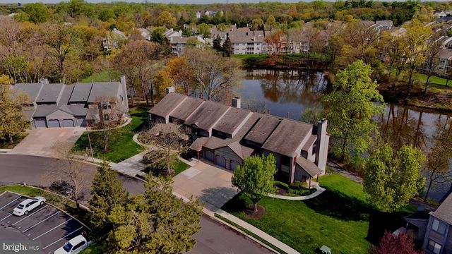 3303-A CHADBURY RD, Mount Laurel, NJ 08054