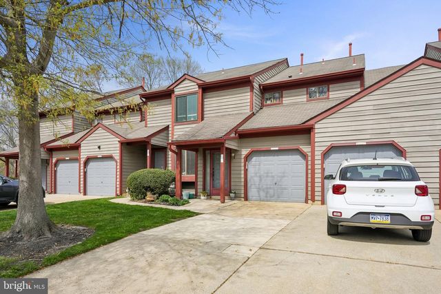 3303-A CHADBURY RD, Mount Laurel, NJ 08054