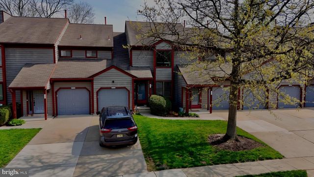 3303-A CHADBURY RD, Mount Laurel, NJ 08054