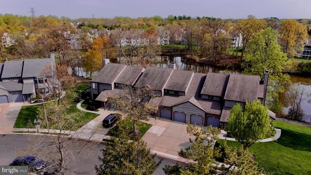 3303-A CHADBURY RD, Mount Laurel, NJ 08054