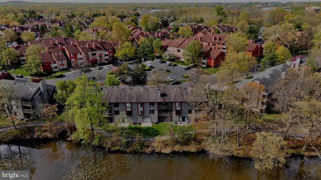 3303-A CHADBURY RD, Mount Laurel, NJ 08054