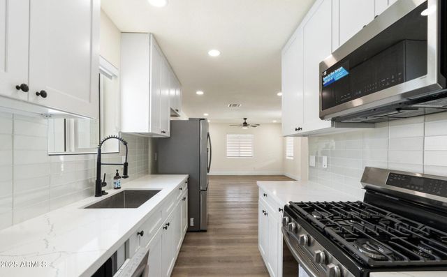 3021 N Randolph Road, Phoenix, AZ 85014