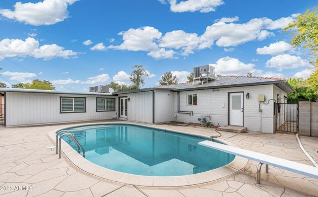 3021 N Randolph Road, Phoenix, AZ 85014