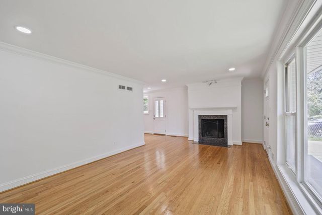 10213 DUVAWN PL, Silver Spring, MD 20902