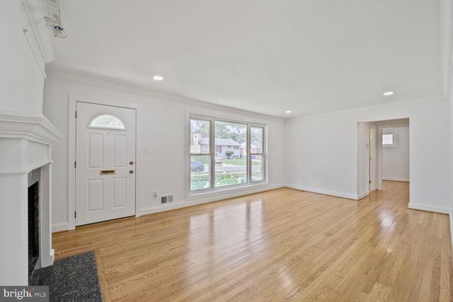 10213 DUVAWN PL, Silver Spring, MD 20902