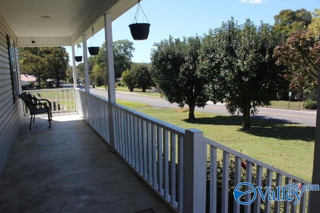 1209 Godfrey Avenue NE, Fort Payne, AL 35967