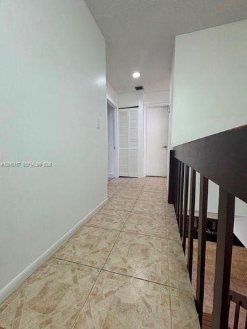 835 NW 81st Way 5, Plantation, FL 33324