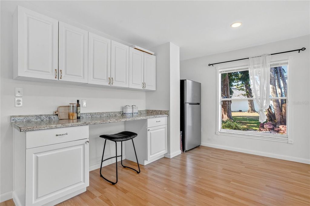 Image 12 of property listing at 3944 37TH STREET COURT W, Bradenton, FL 34205