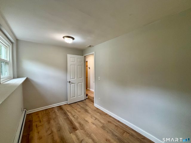 13 Black Oak Drive, East Lyme, CT 06333