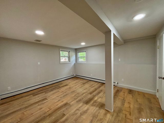 13 Black Oak Drive, East Lyme, CT 06333