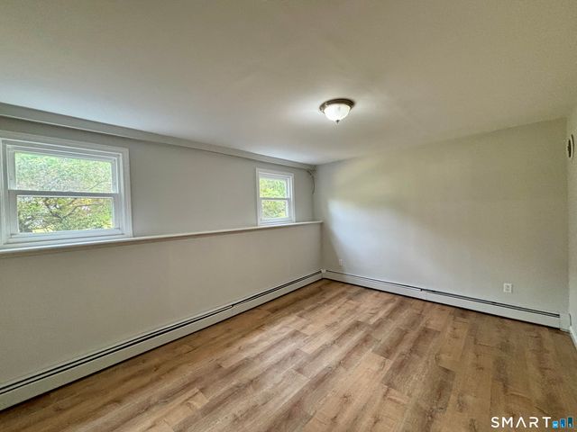13 Black Oak Drive, East Lyme, CT 06333