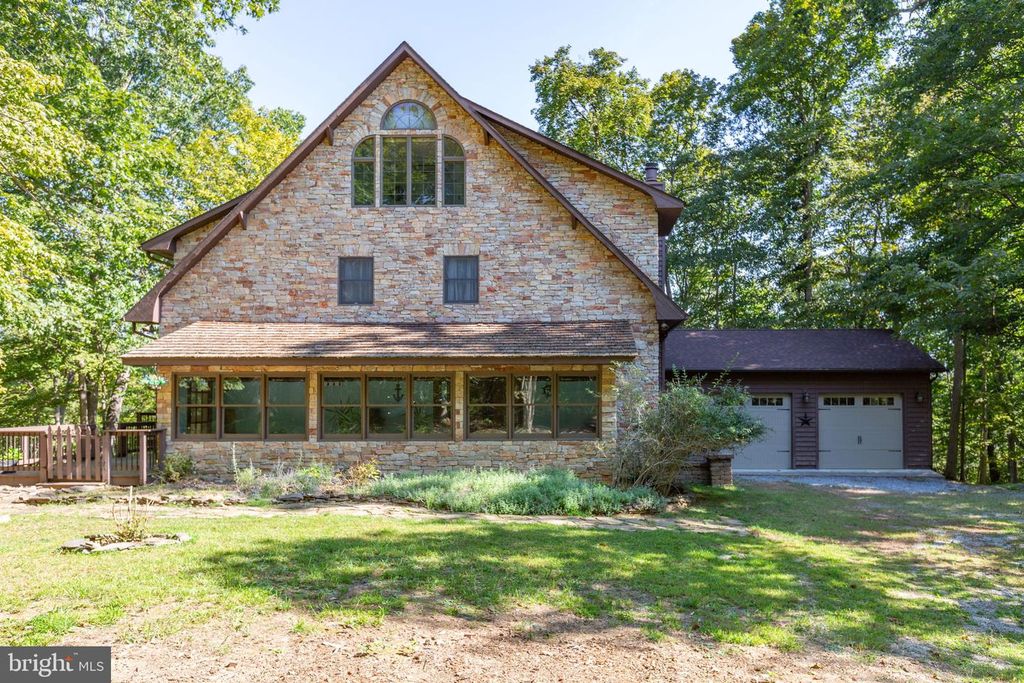 222 BARRED OWL LN, Boyce, VA 22620