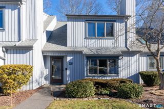 1469 Farmington Avenue 40, Bristol, CT 06010