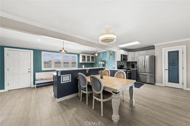 1598 Amberwood Drive, Hemet, CA 92543