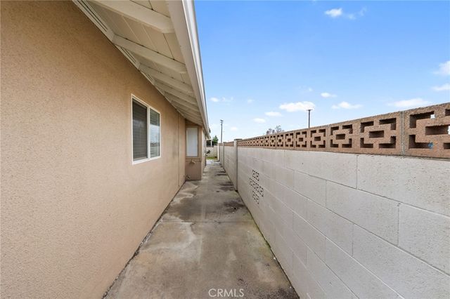 1598 Amberwood Drive, Hemet, CA 92543