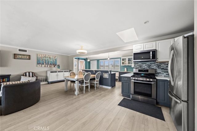 1598 Amberwood Drive, Hemet, CA 92543