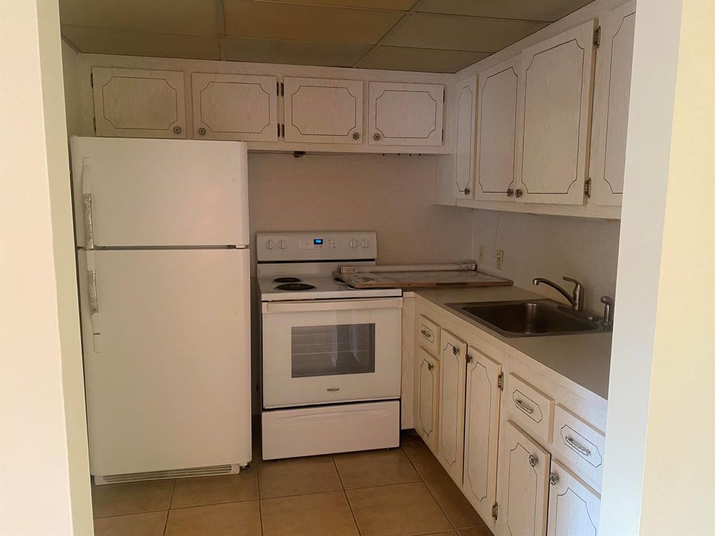 Image 11 of property listing at 278 Preston G G, Boca Raton, FL 33434