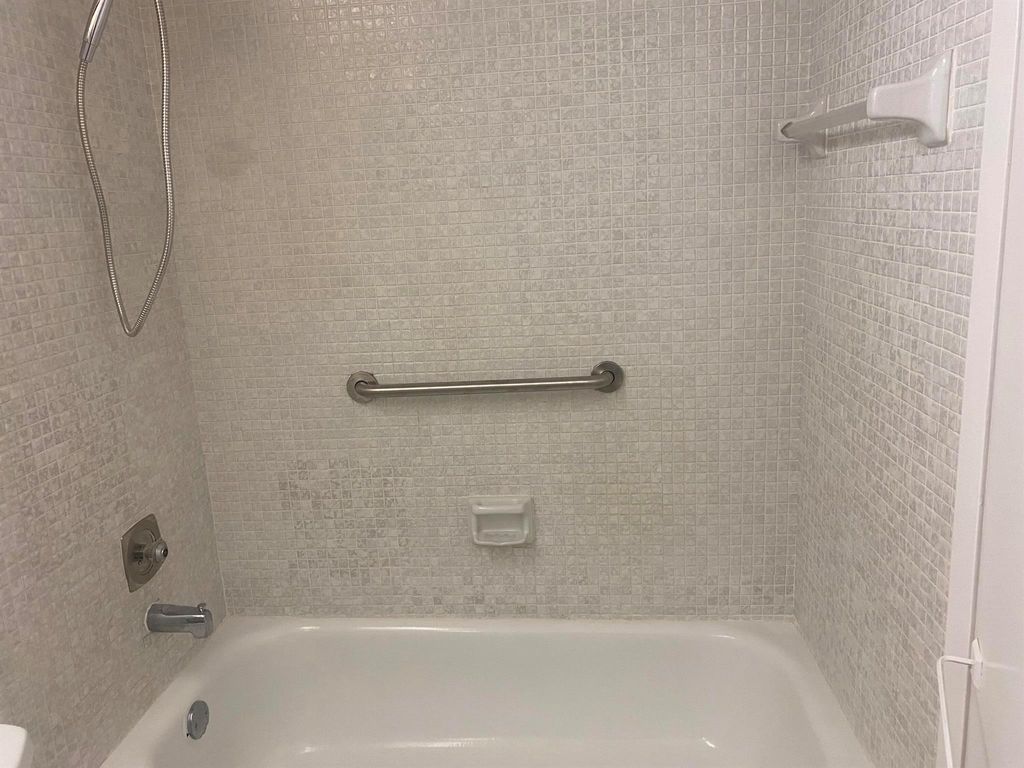 Image 16 of property listing at 278 Preston G G, Boca Raton, FL 33434