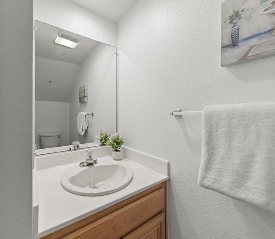 1083 Esparanza Way, San Jose, CA 95138