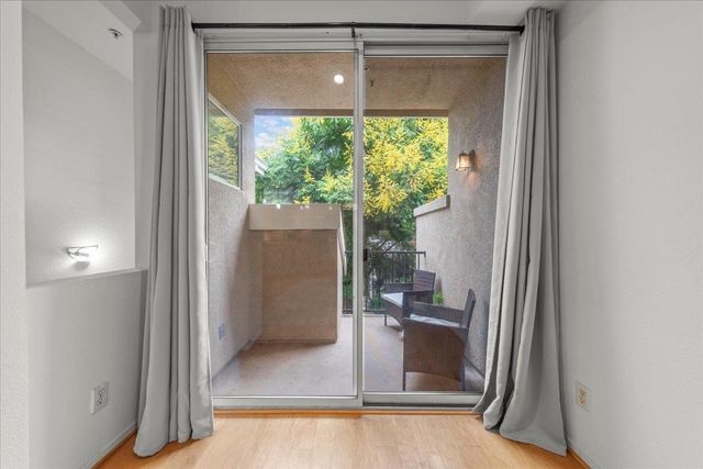 1083 Esparanza Way, San Jose, CA 95138