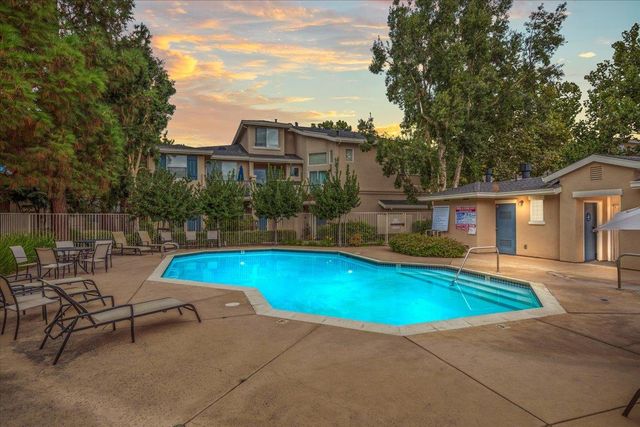 1083 Esparanza Way, San Jose, CA 95138