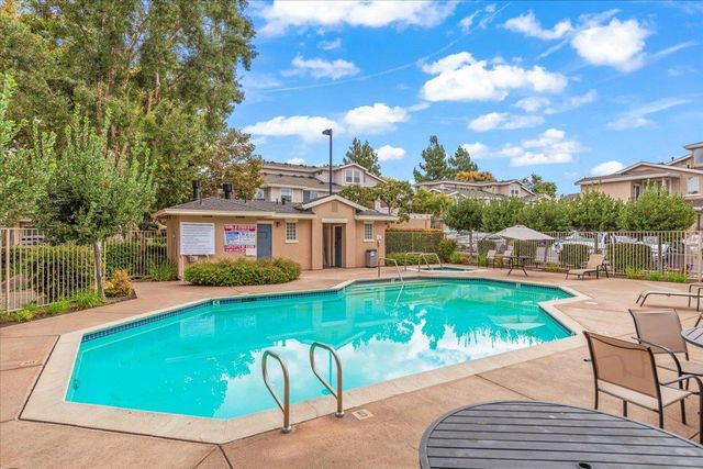 1083 Esparanza Way, San Jose, CA 95138