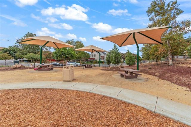 1083 Esparanza Way, San Jose, CA 95138