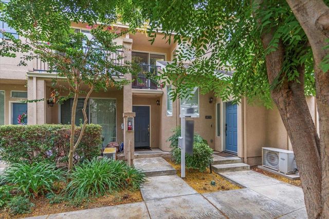 1083 Esparanza Way, San Jose, CA 95138