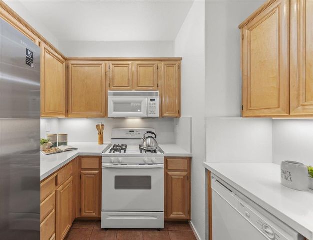 1083 Esparanza Way, San Jose, CA 95138