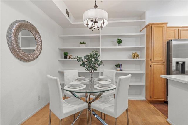 1083 Esparanza Way, San Jose, CA 95138