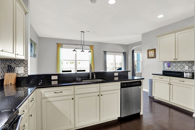 4649 Indigo Blue Boulevard, Whitestown, IN 46075