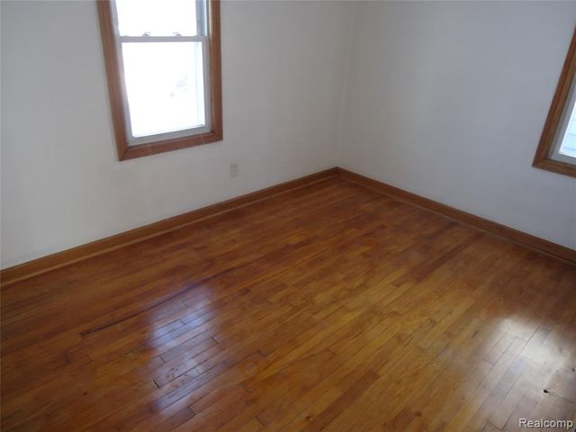 829 Hudson Street, Wyandotte, MI 48192