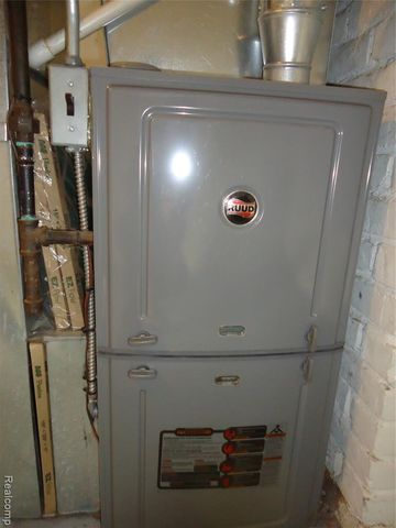 829 Hudson Street, Wyandotte, MI 48192