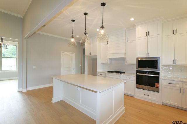 16445 Cooper Way, Tyler, TX 75703
