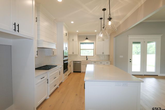 16445 Cooper Way, Tyler, TX 75703