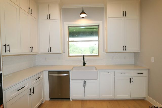16445 Cooper Way, Tyler, TX 75703