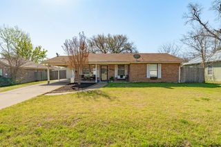 1240 W Groesbeck Street, Stephenville, TX 76401