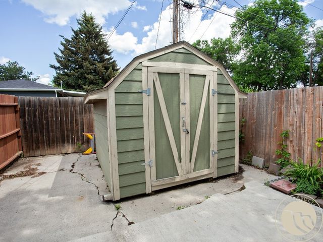 607 26th STREET W, Billings, MT 59102