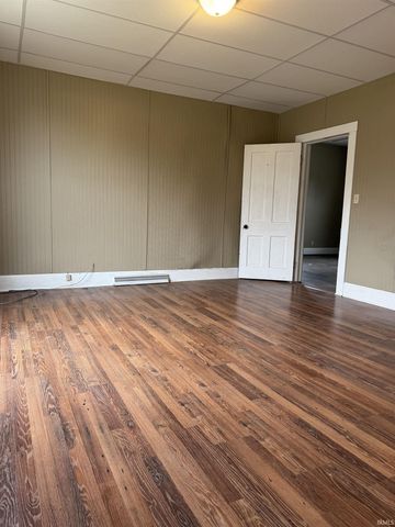 122 E Taylor Street, Boonville, IN 47601