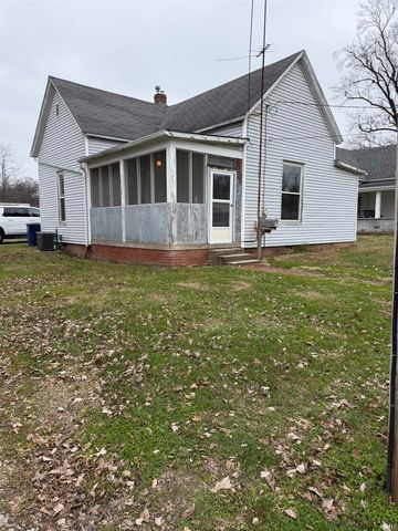 122 E Taylor Street, Boonville, IN 47601