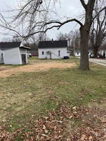 122 E Taylor Street, Boonville, IN 47601