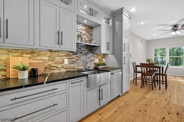 33 Four Oaks Road, Bedminster Twp., NJ 07921