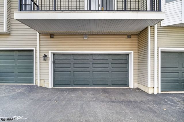33 Four Oaks Road, Bedminster Twp., NJ 07921