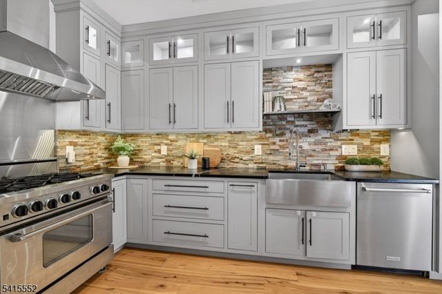 33 Four Oaks Road, Bedminster Twp., NJ 07921