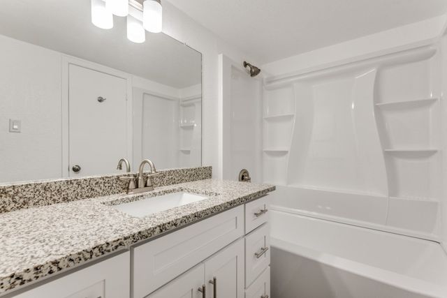 638 Ridgeline Drive, Hurst, TX 76053