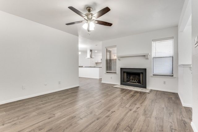 638 Ridgeline Drive, Hurst, TX 76053