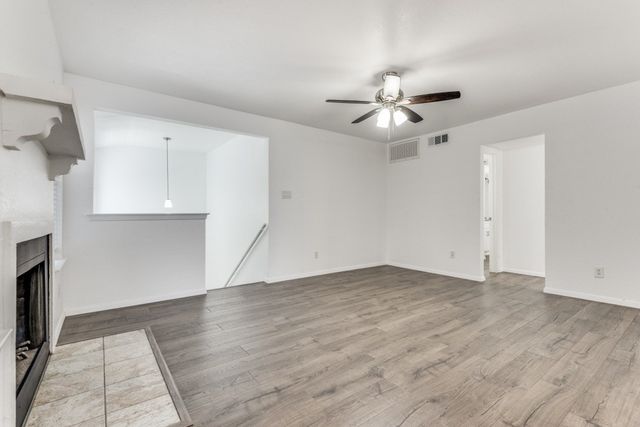 638 Ridgeline Drive, Hurst, TX 76053