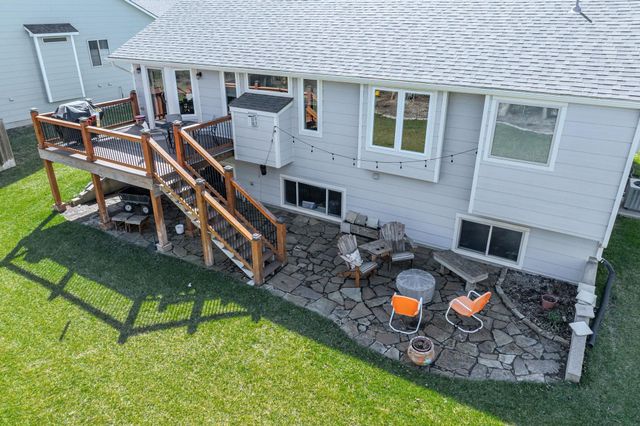 632 E Sprucewood St, Park City, KS 67147