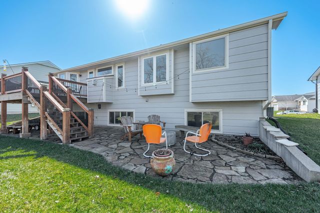 632 E Sprucewood St, Park City, KS 67147